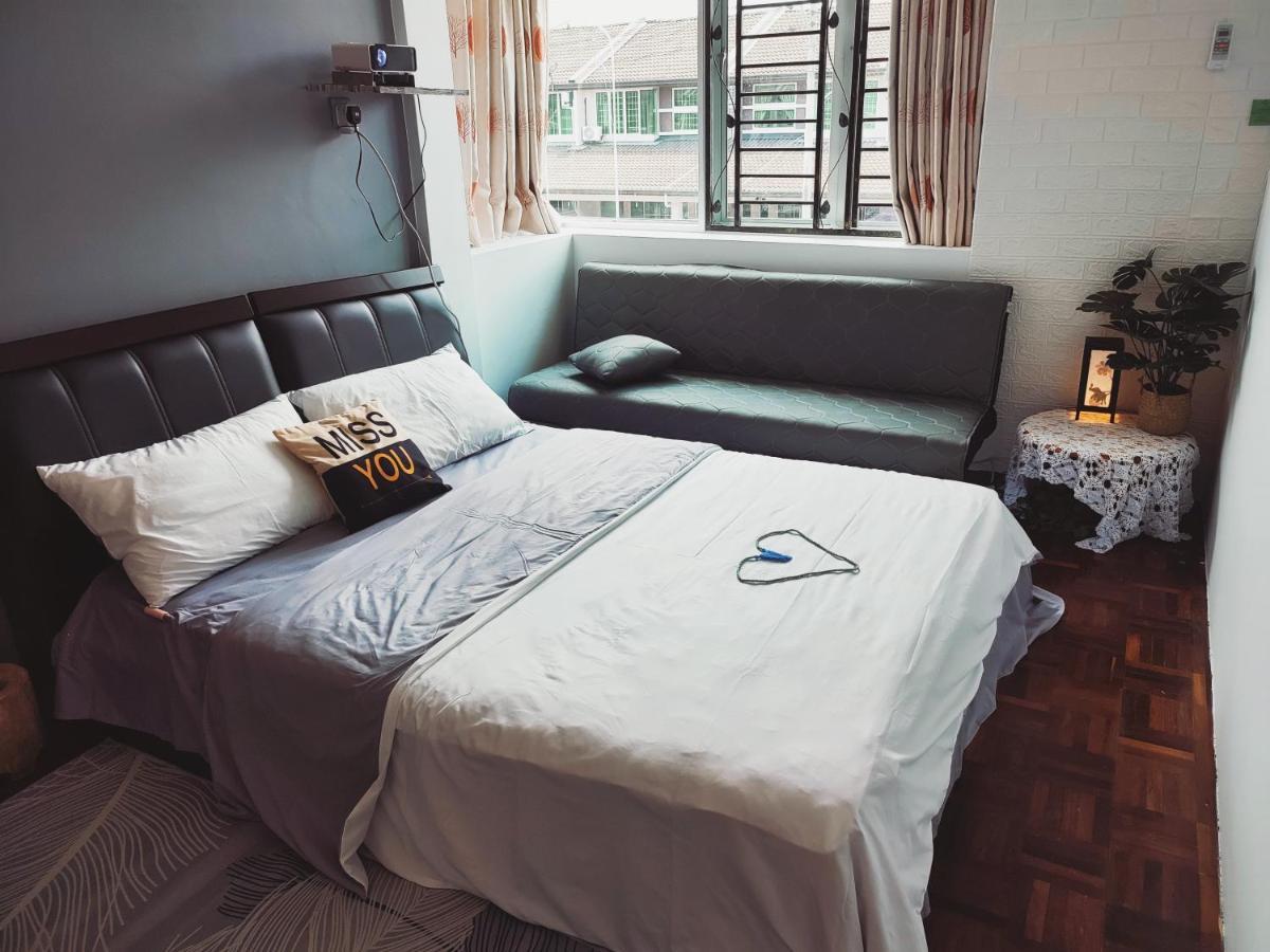 Kelly Homestay Сибу Екстериор снимка